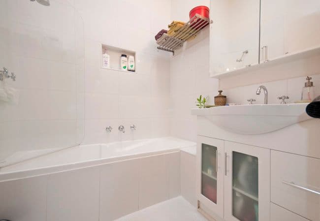 6 Hamilton Road, BAYSWATER NORTH VIC 3153, Bayswater North - Thumbnail 4