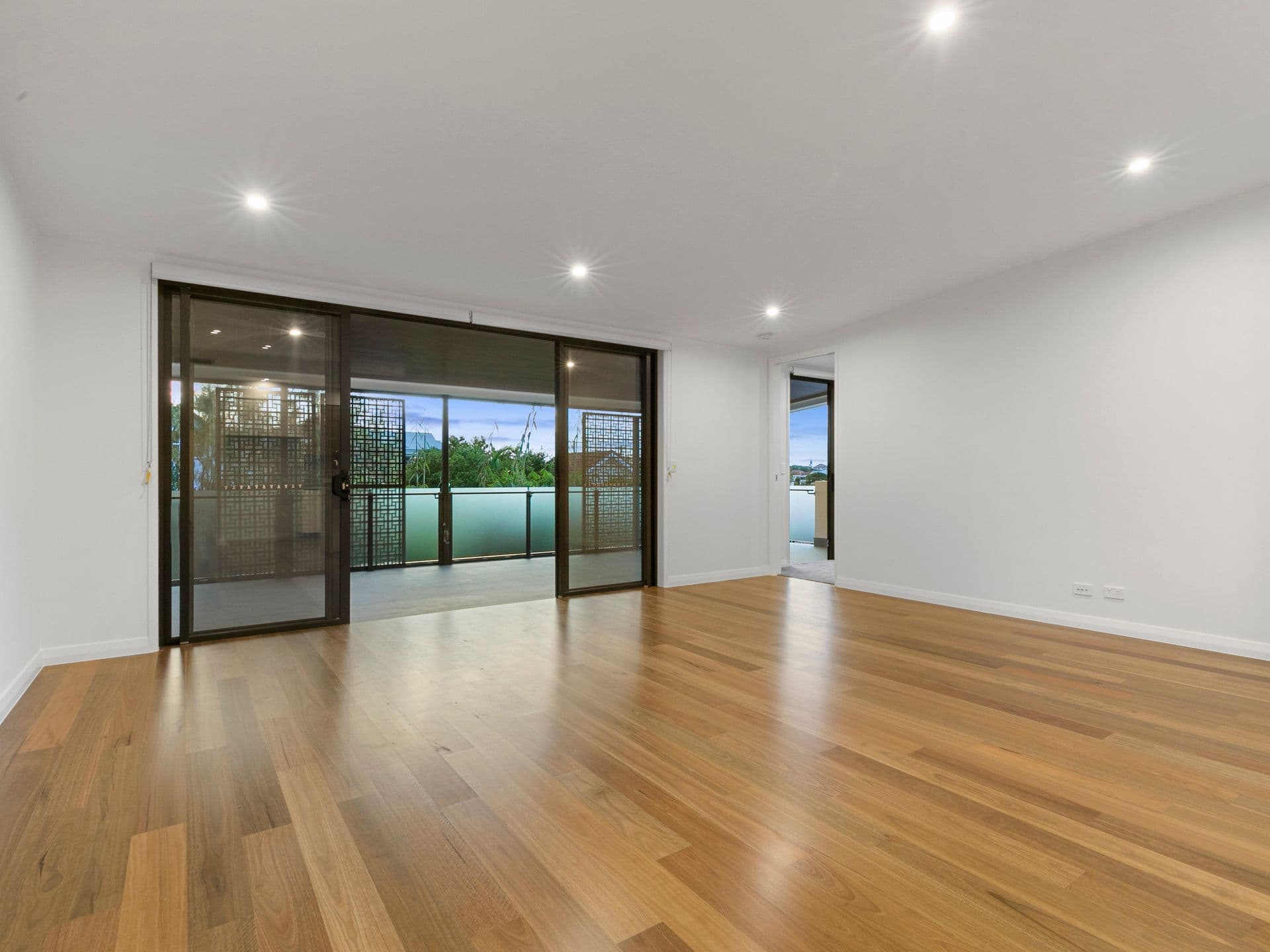 67 Tarana Street, Camp Hill QLD 4152, Camp Hill - Thumbnail 2