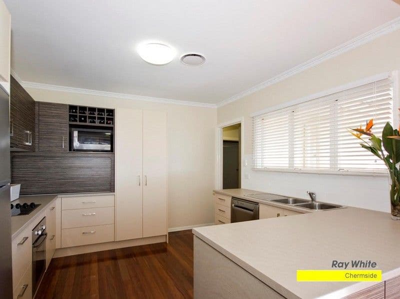 11 Banim Street, ASPLEY QLD 4034, Aspley - Thumbnail 4