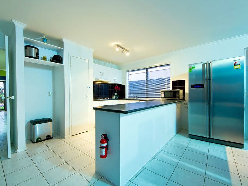 17 Flora Way, TARNEIT VIC 3029, Tarneit - Thumbnail 4