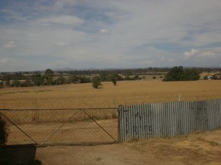 18  Hunter Street, RUTHERGLEN VIC 3685, Rutherglen - Thumbnail 2