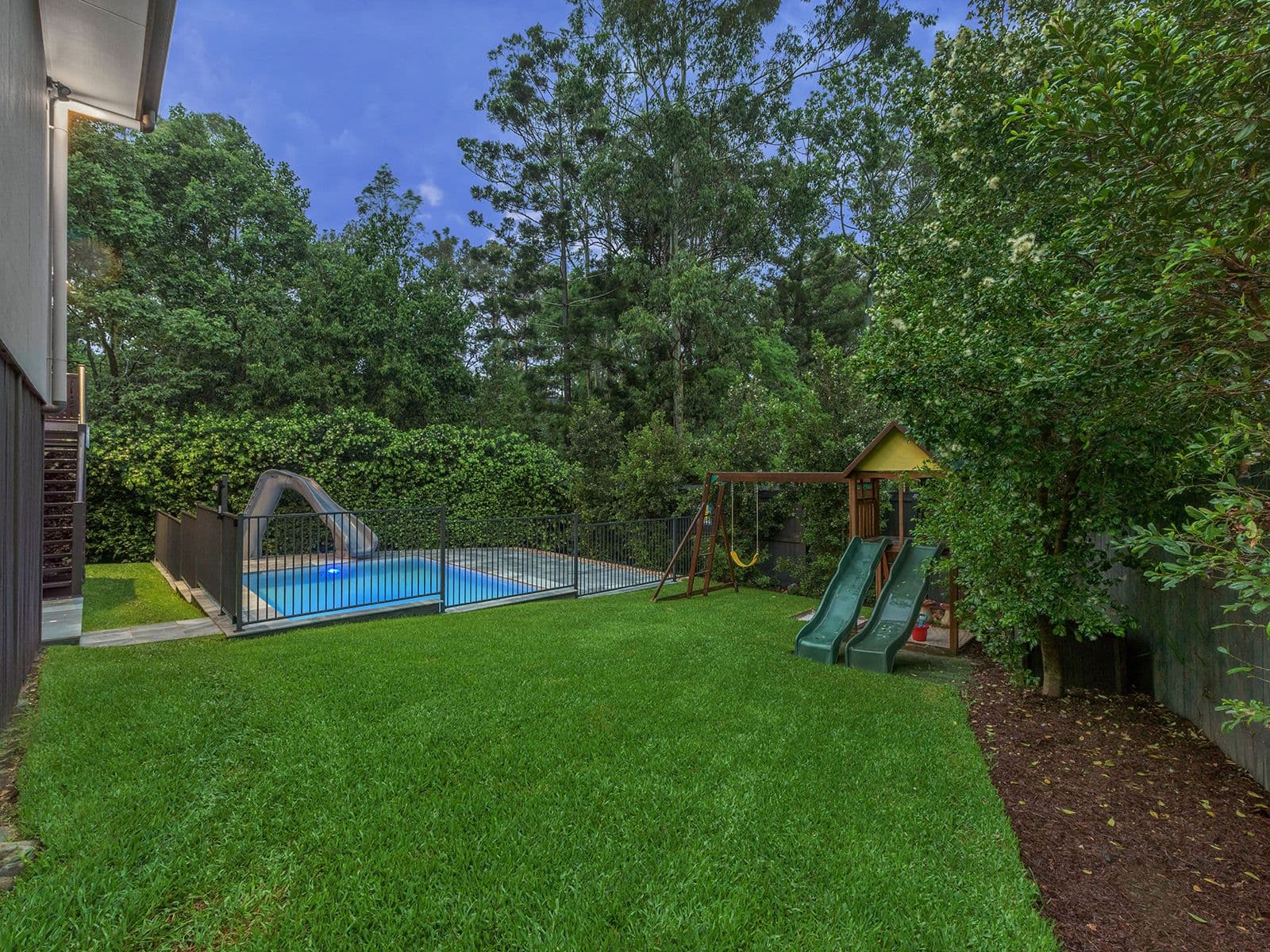7 Colvillea Court, Everton Hills QLD 4053, Everton Hills - Thumbnail 3