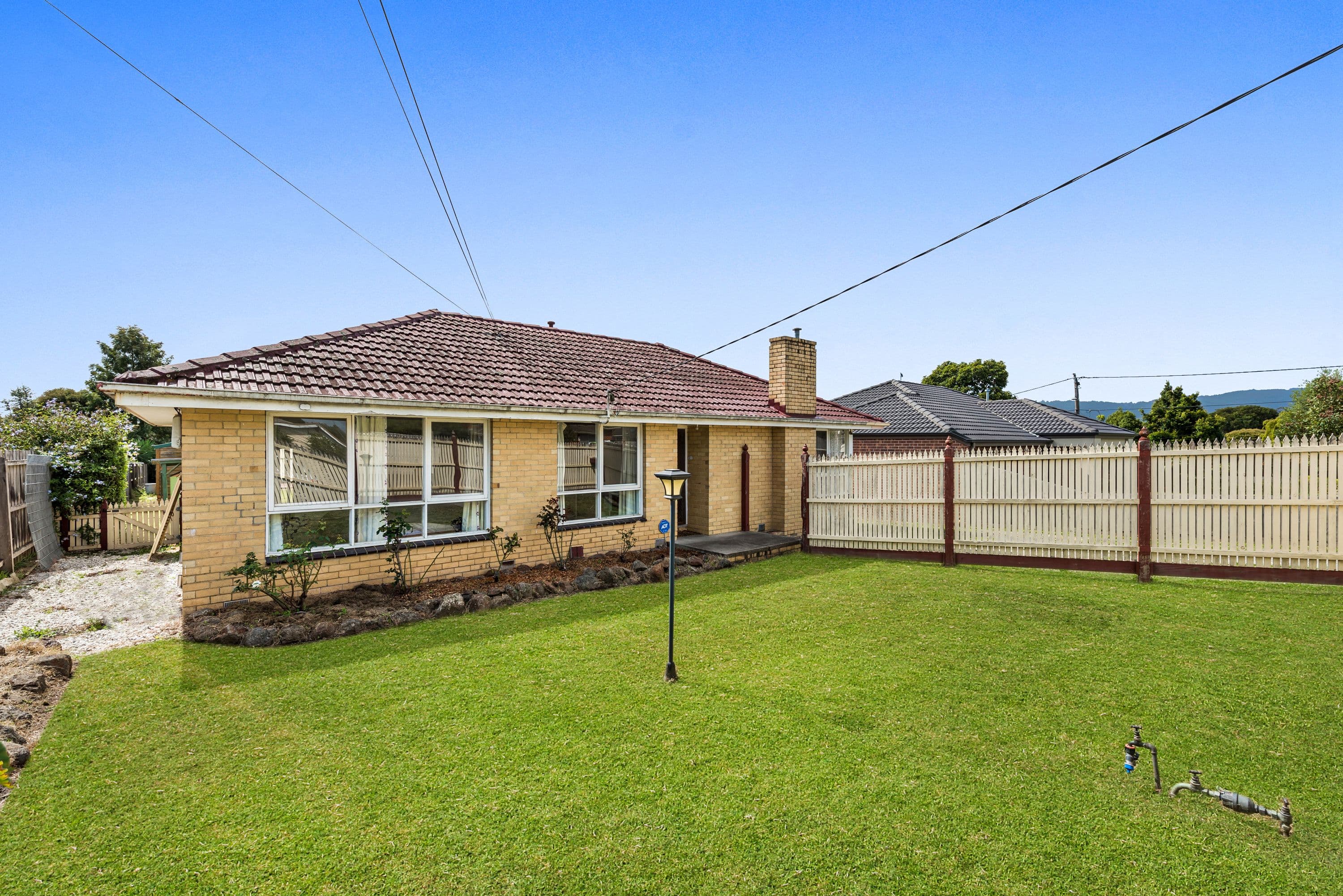 25 Sinclair Road, Bayswater VIC 3153, Bayswater - Thumbnail 2