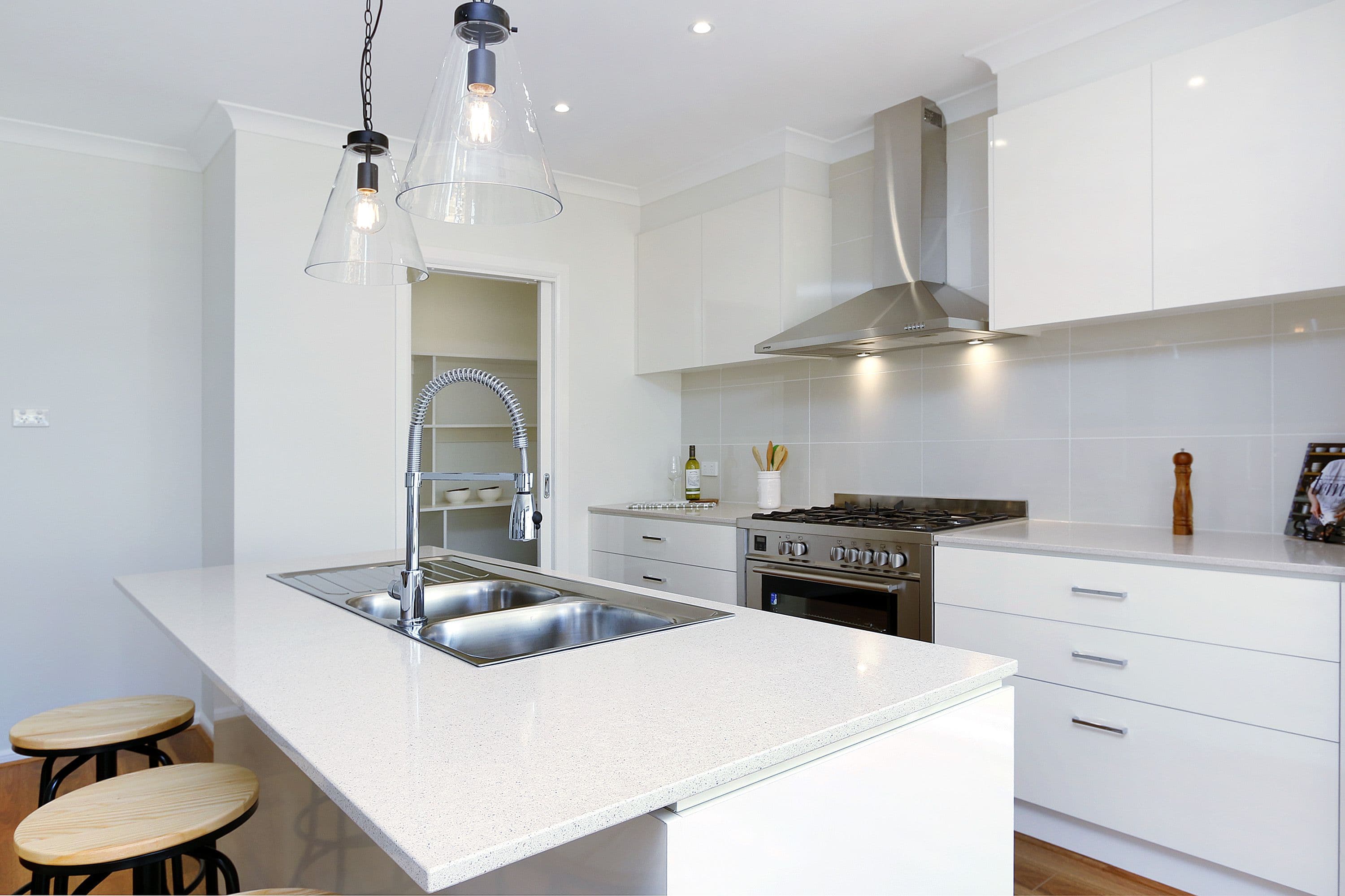 2 Raglan Street (AKA 2/24 Strachans Rd), Mornington VIC 3931, Mornington - Thumbnail 4