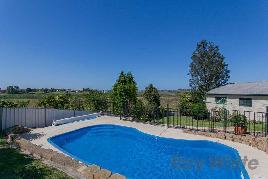 4 Witchard Place, MARYLAND NSW 2287, Maryland - Thumbnail 2