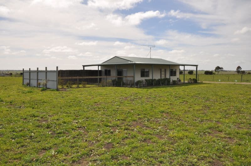 104 Shelford- Rokewood Road, SHELFORD VIC 3329, Shelford - Thumbnail 2