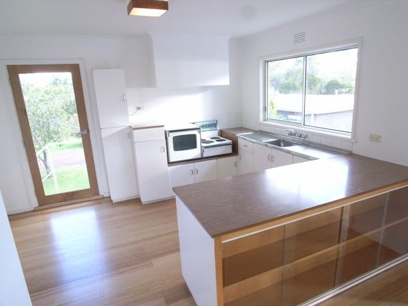 10 McLeod Street, NAGAMBIE VIC 3608, Nagambie - Thumbnail 3