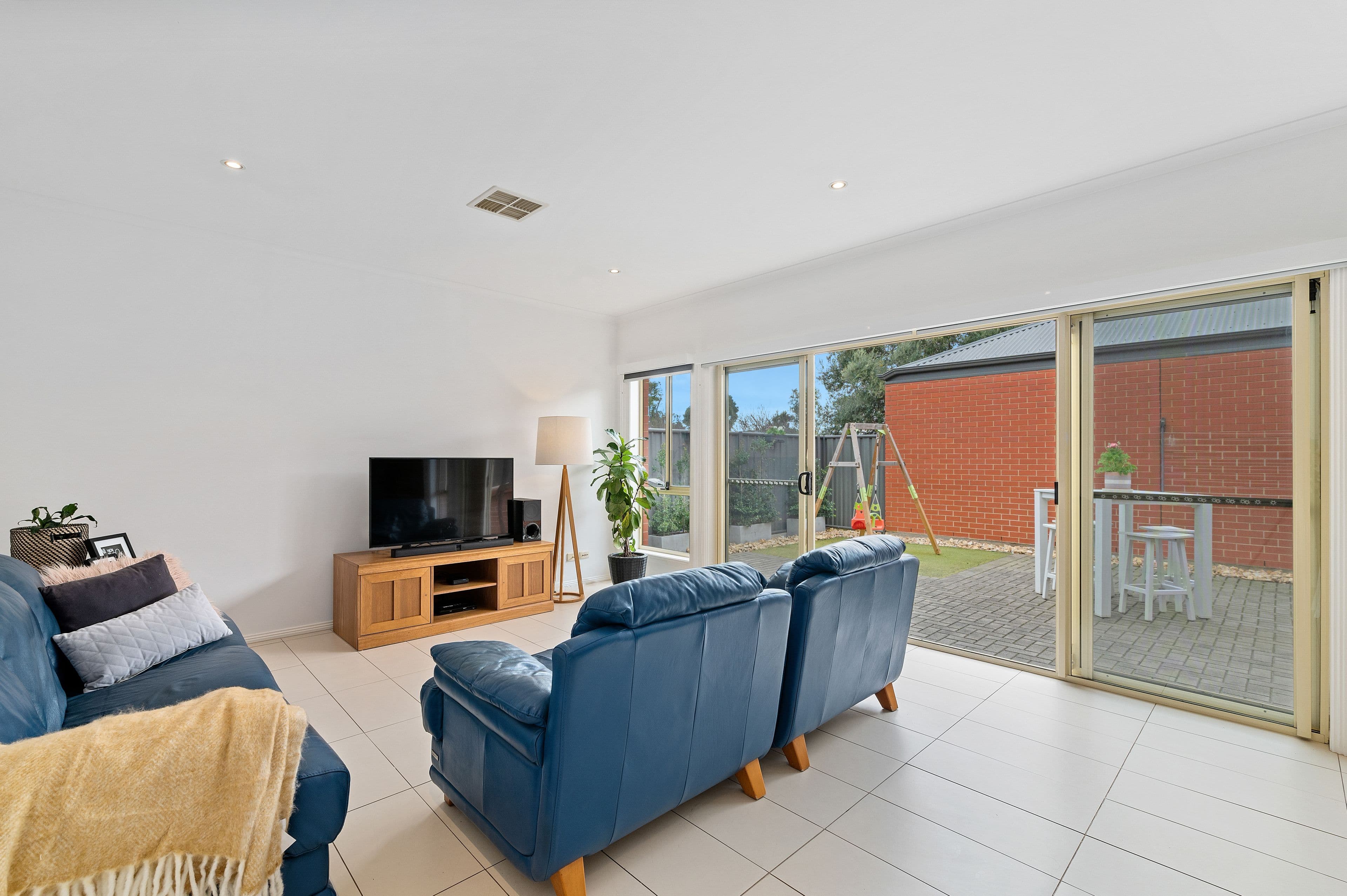 39 Thirza Avenue, Mitchell Park SA 5043, Mitchell Park - Thumbnail 2