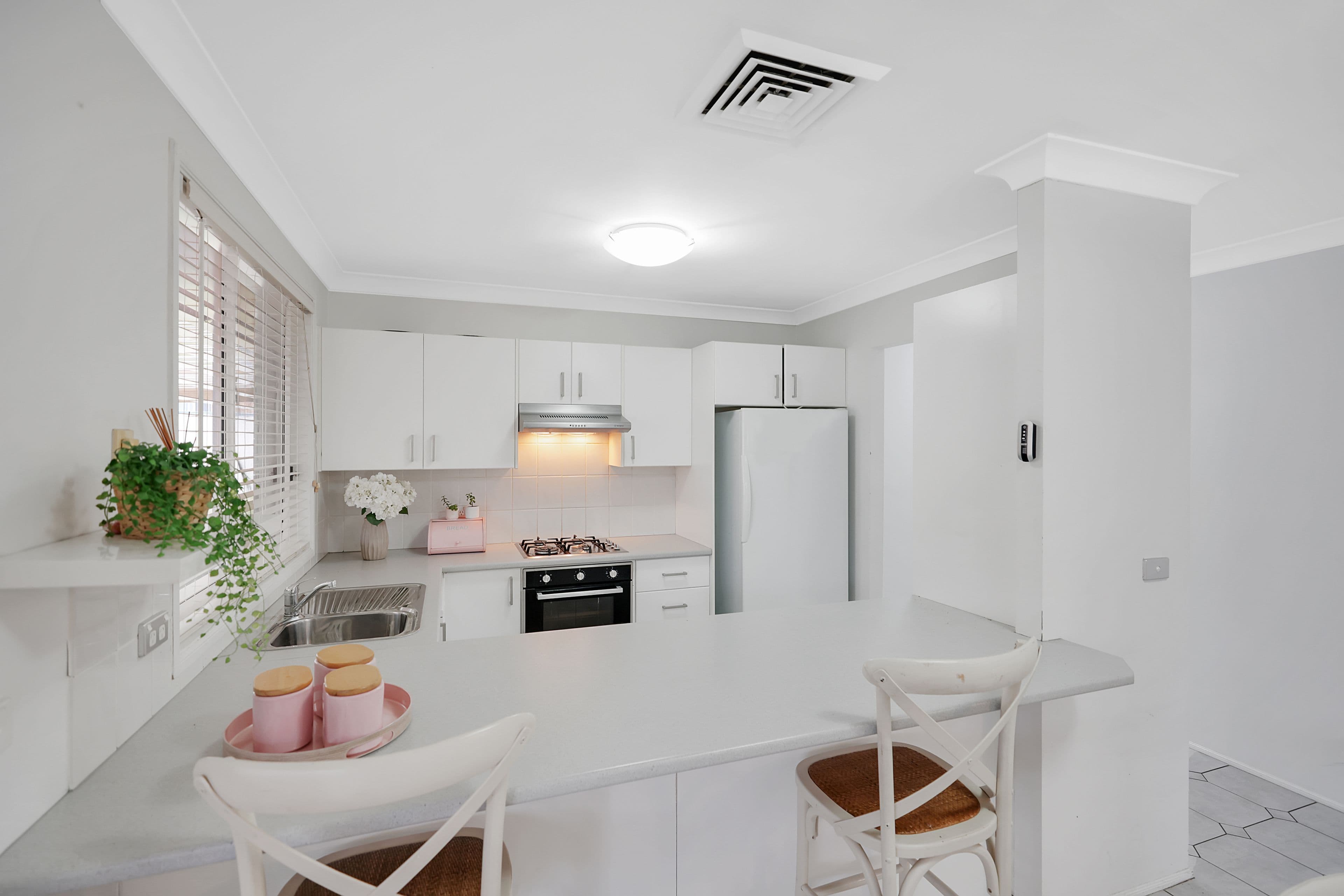 10 Bluewren Close, Glenmore Park NSW 2745, Glenmore Park - Thumbnail 4
