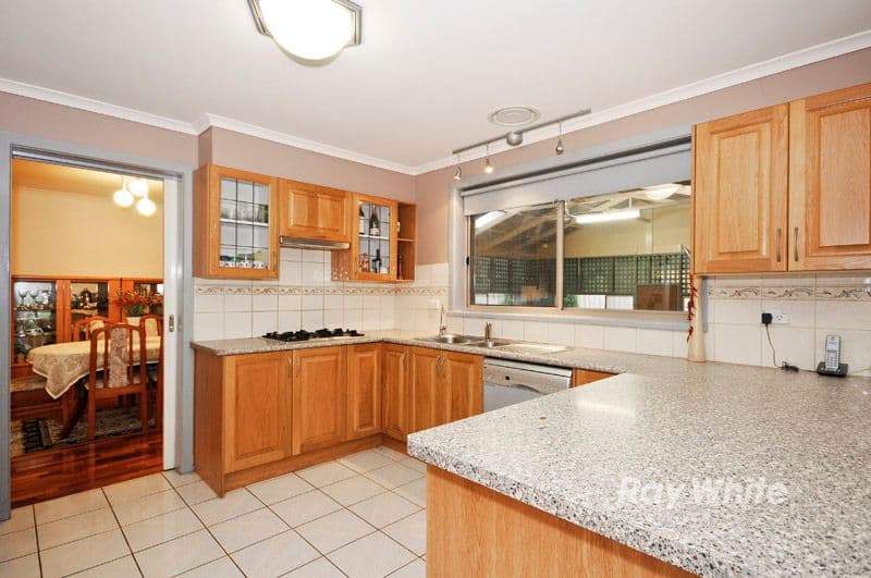 4 Sally Close, WANTIRNA SOUTH VIC 3152, Wantirna South - Thumbnail 4