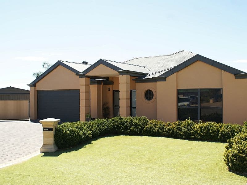 4 Robinia Court, MURRAY BRIDGE SA 5253, Murray Bridge - Image 1
