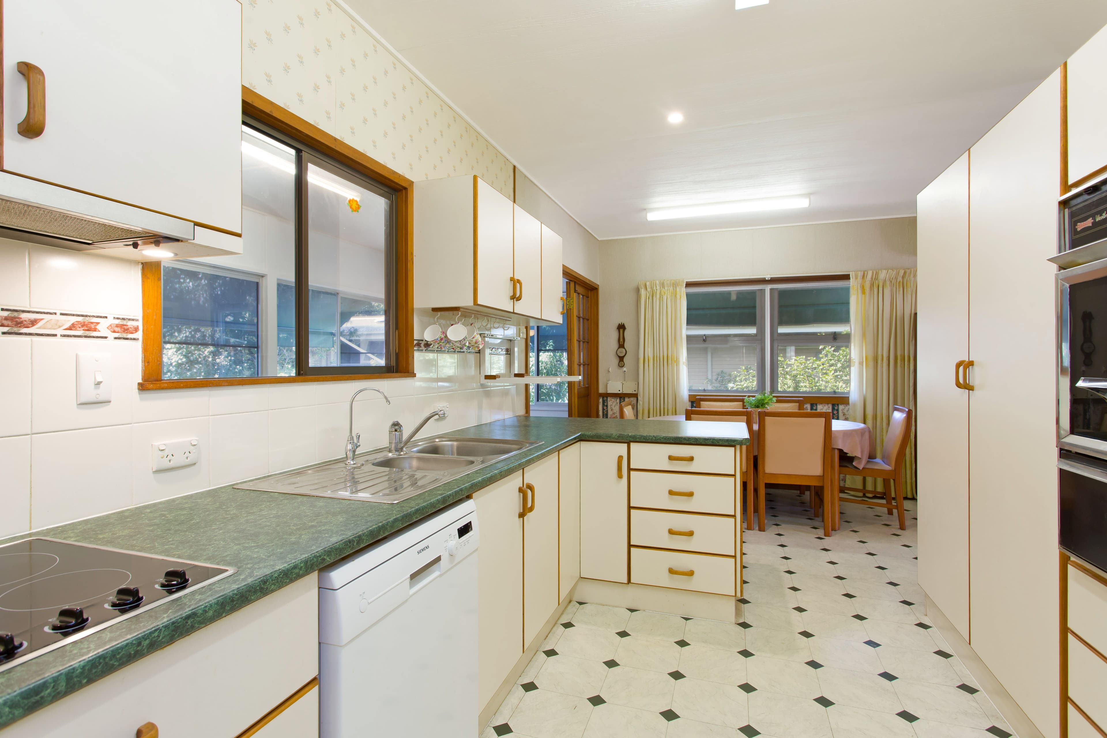 41 Bromwich Street, The Gap QLD 4061, The Gap - Thumbnail 7
