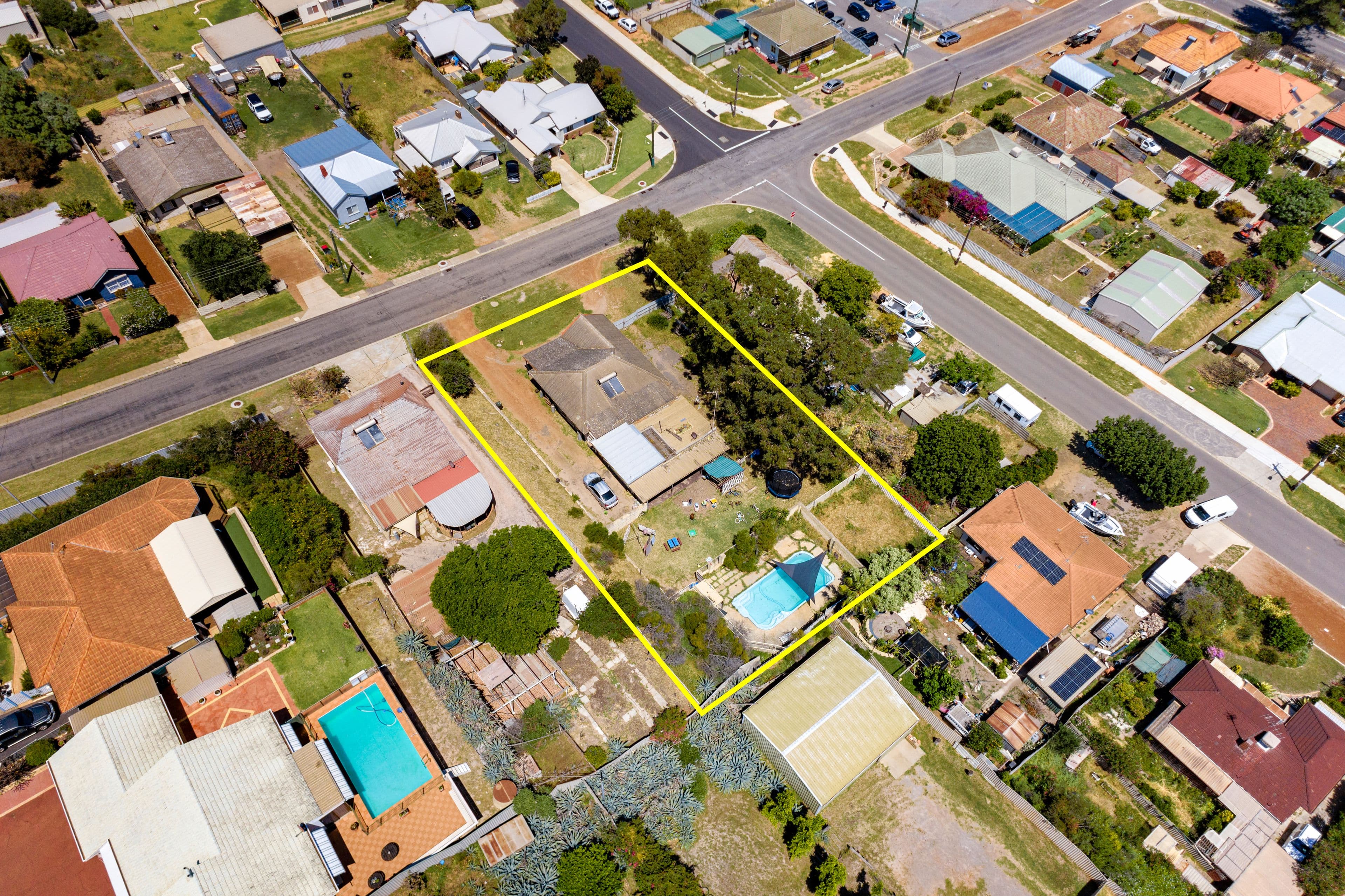 13 Elizabeth Street, Geraldton WA 6530, Geraldton - Thumbnail 2