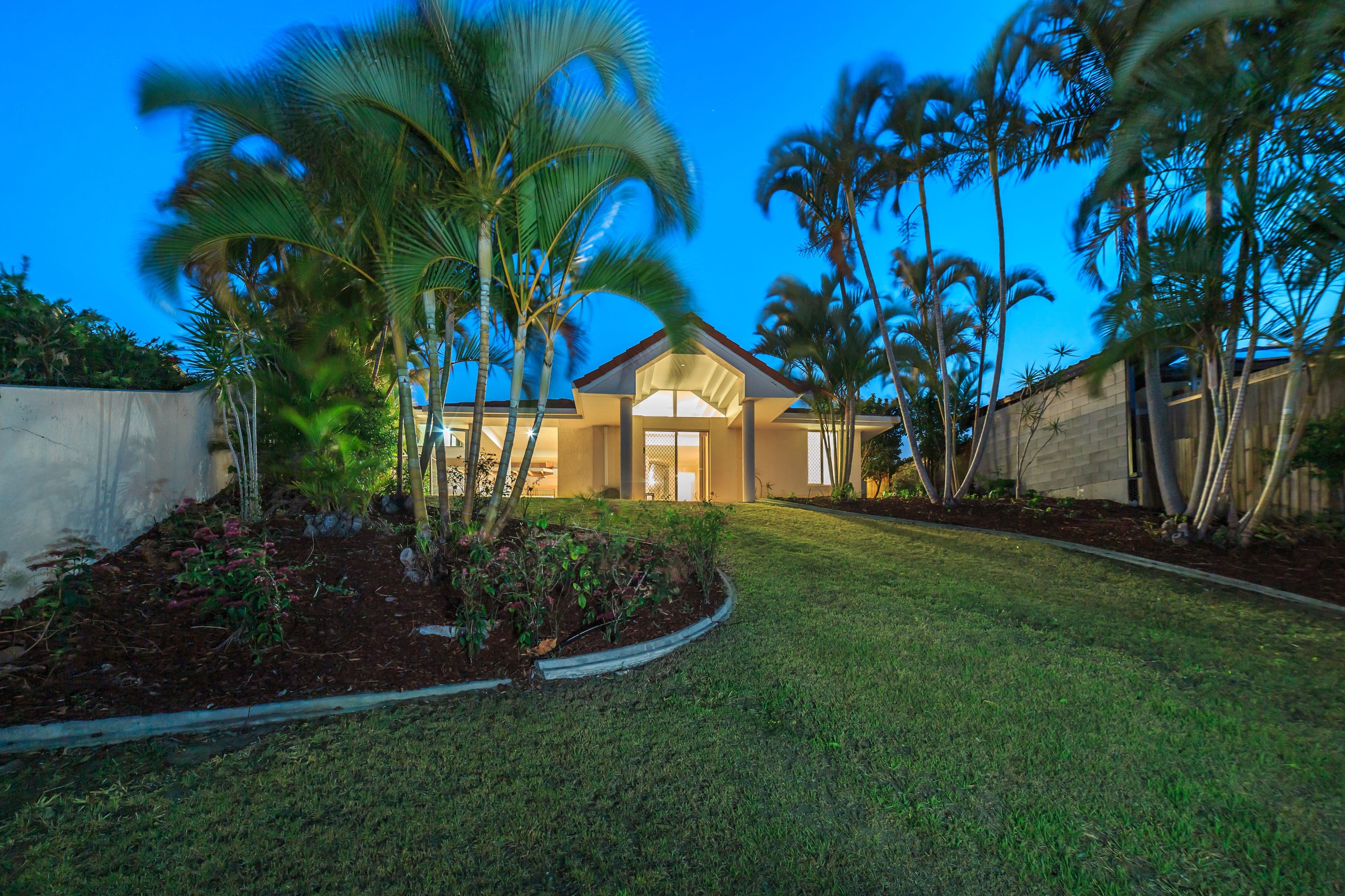 1 Balmoral Avenue, Sorrento QLD 4217, Sorrento - Thumbnail 4