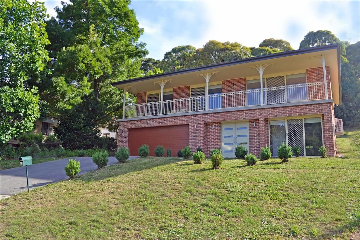 10 Eurabbie Street, Batlow - Image 1