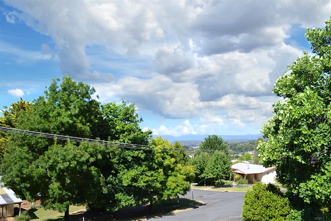 10 Eurabbie Street, Batlow - Thumbnail 4