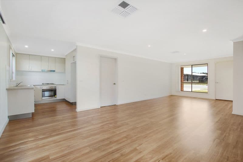 111 Stanton Drive, Thurgoona - Thumbnail 4