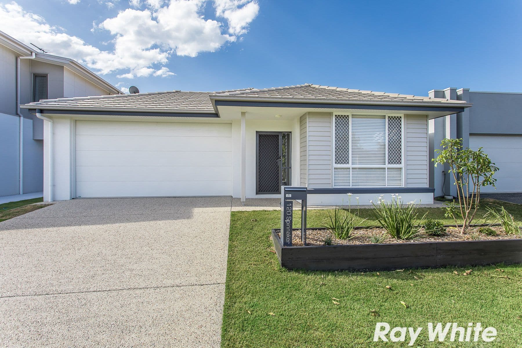 120 Spinnaker Boulevard, Newport QLD 4020, Newport - Thumbnail 2