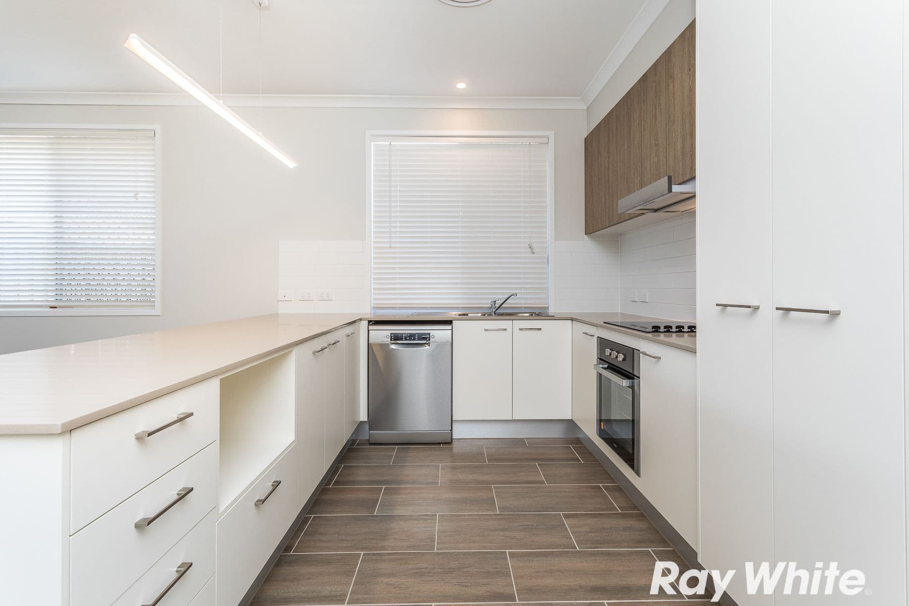 120 Spinnaker Boulevard, Newport QLD 4020, Newport - Thumbnail 3