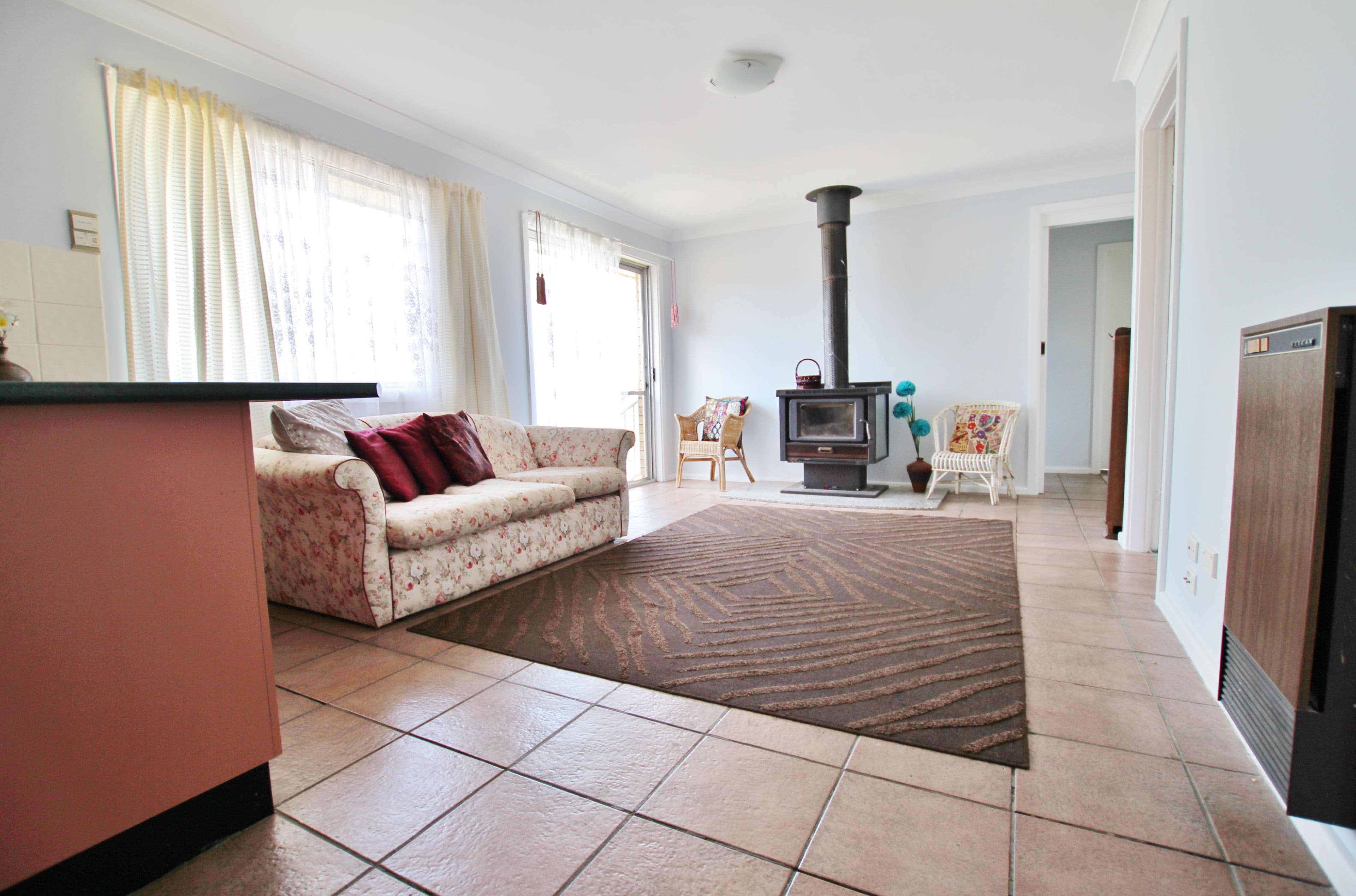 70 Blackett Avenue, Young NSW 2594, Young - Thumbnail 8