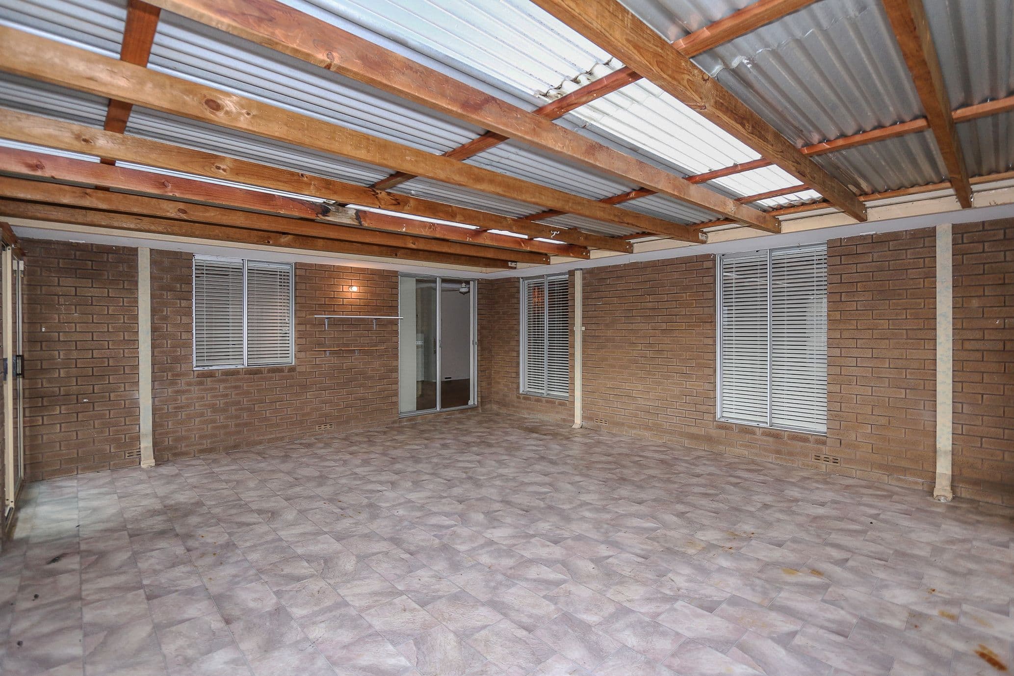 6 Regina Road, Kelmscott WA 6111, Kelmscott - Thumbnail 6