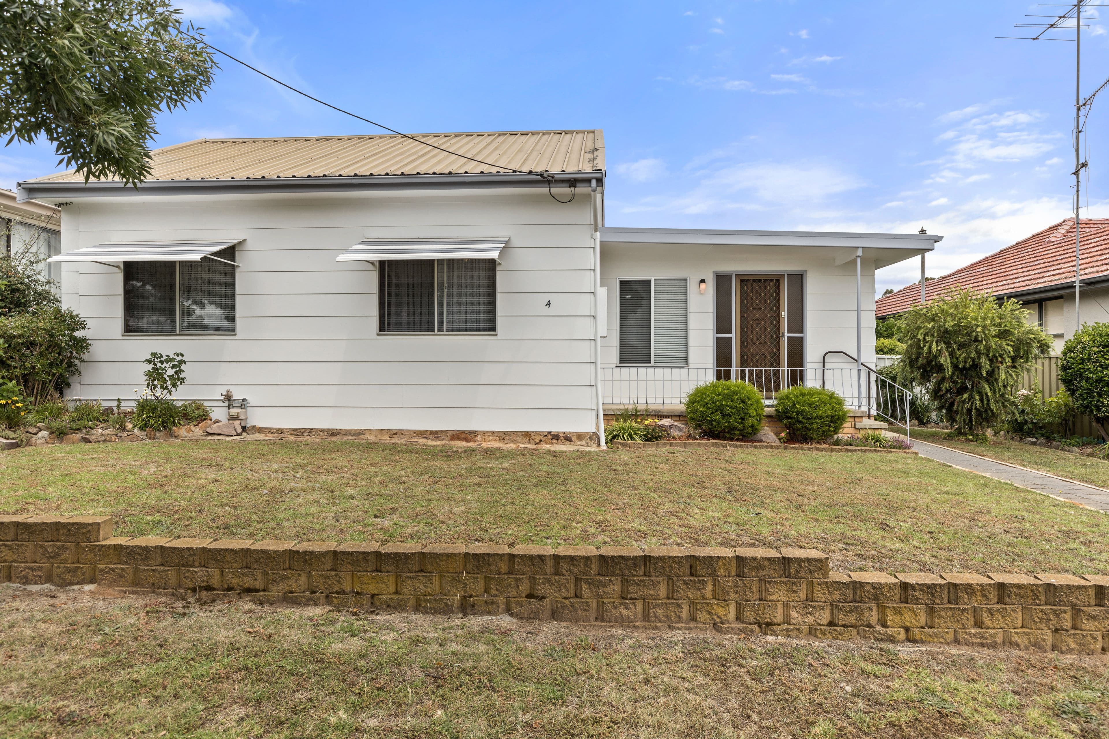 4 Francis Street, Goulburn NSW 2580, Goulburn - Image 1