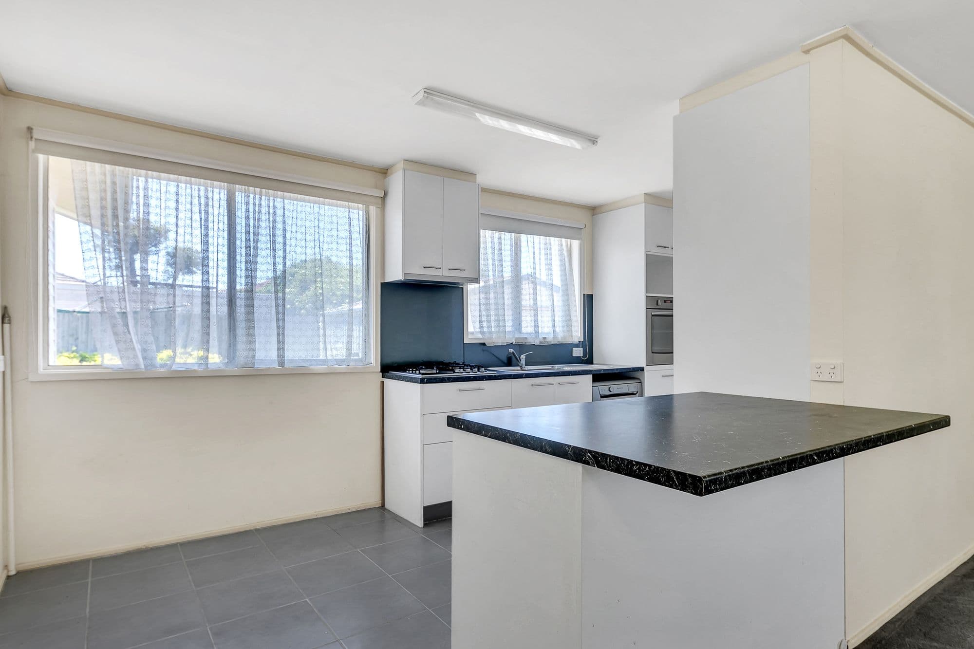 43 Andrew Street, Newcomb VIC 3219, Newcomb - Thumbnail 2