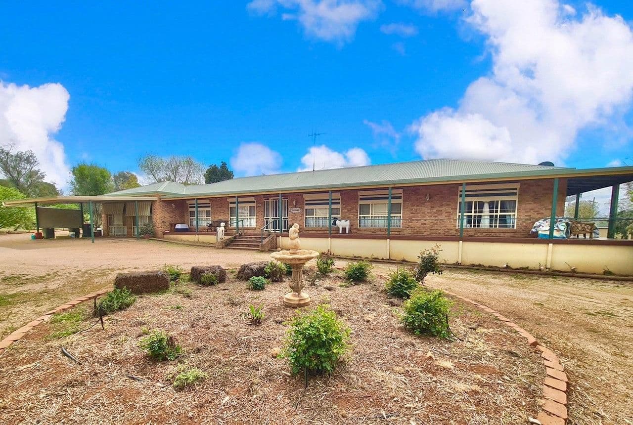 8 Birch Road, Parkes NSW 2870, Parkes - Thumbnail 2