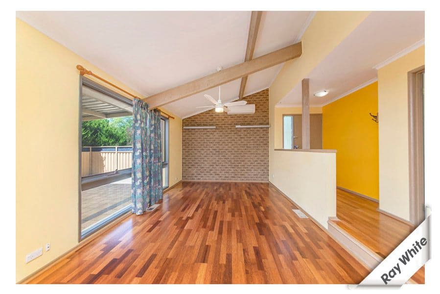 3 Martyn Close, CHISHOLM ACT 2905, Chisholm - Thumbnail 2