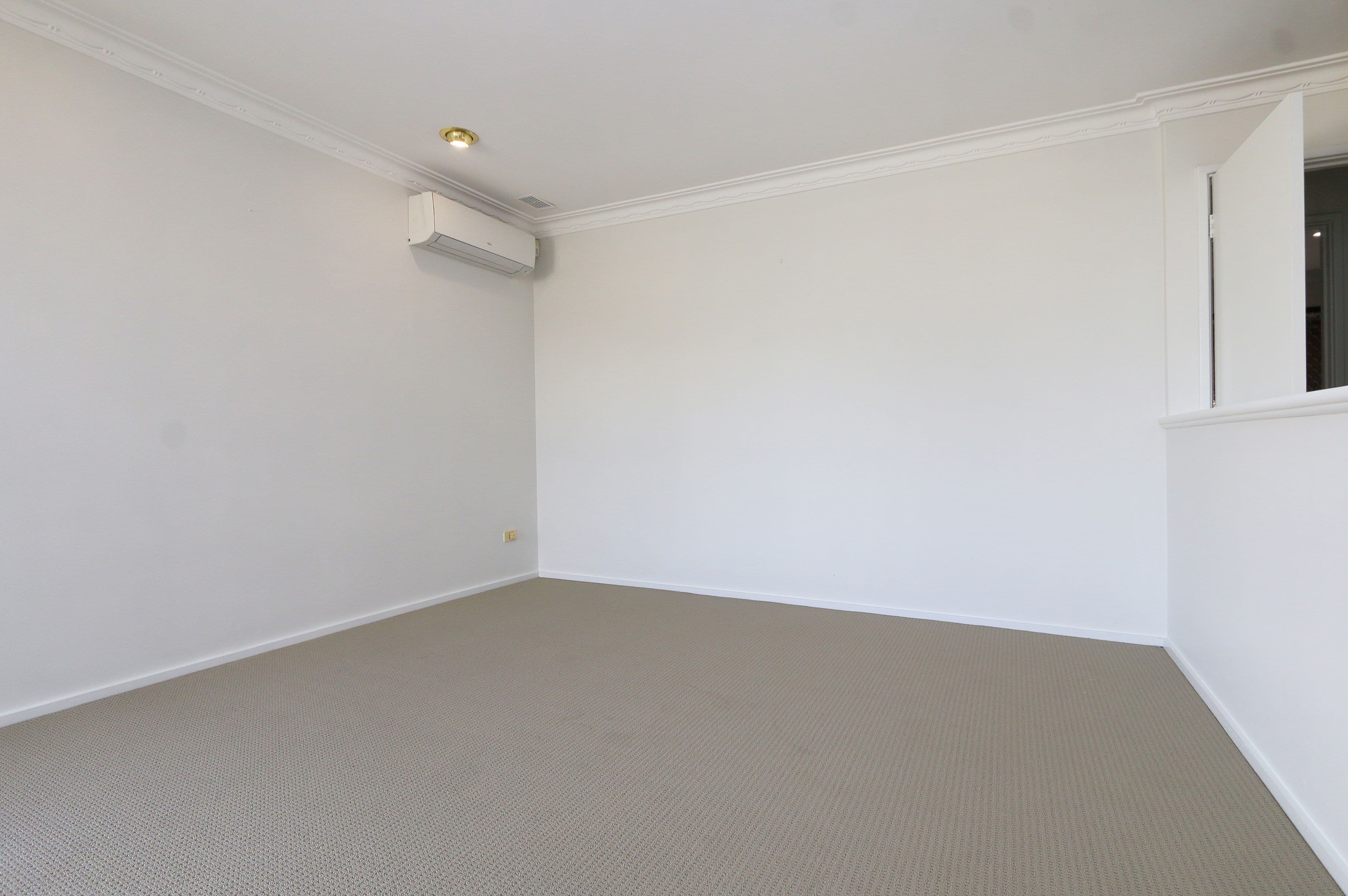 24 Dealy Close, Cannington WA 6107, Cannington - Thumbnail 6