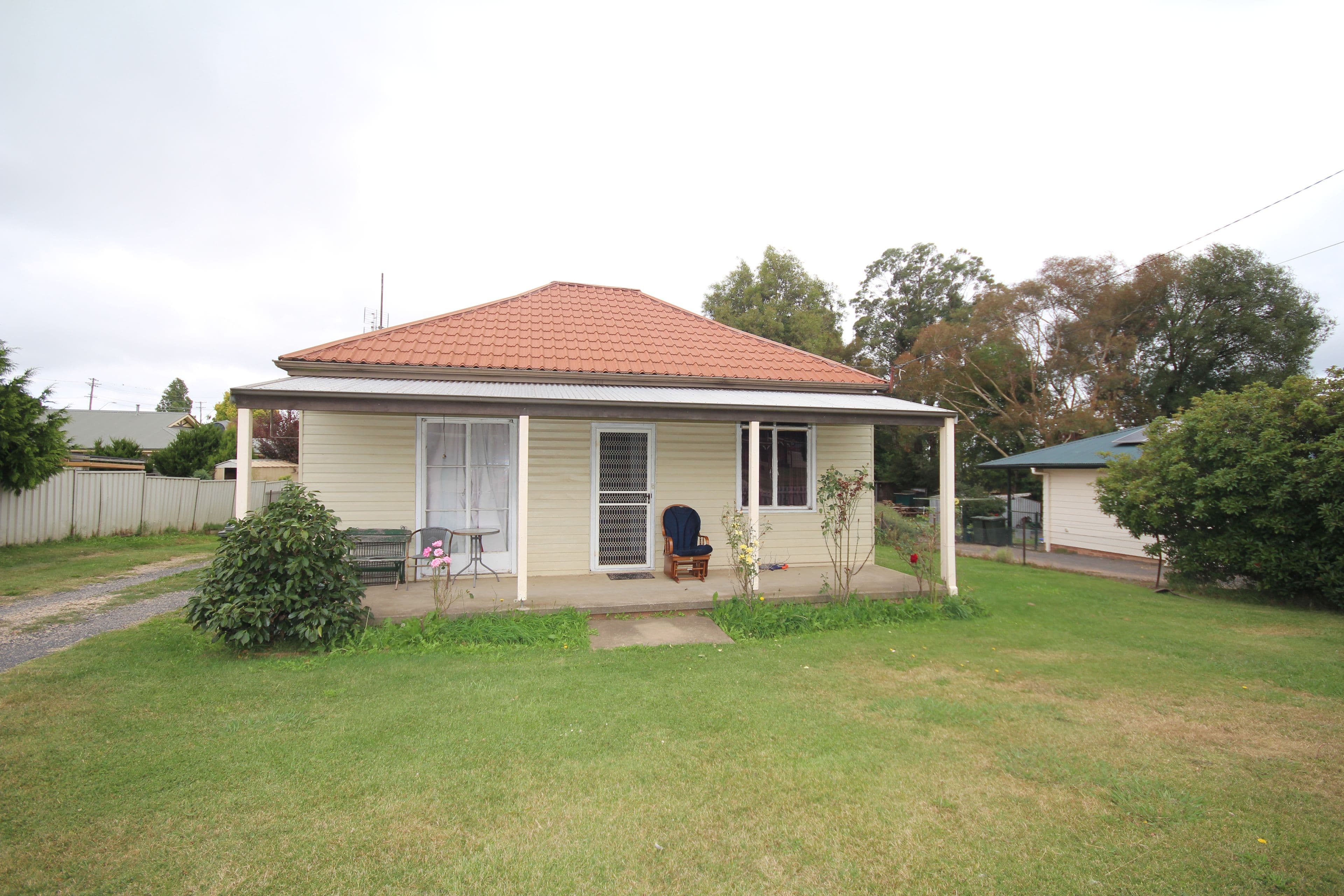 85 Dillon Street, Oberon - Image 1