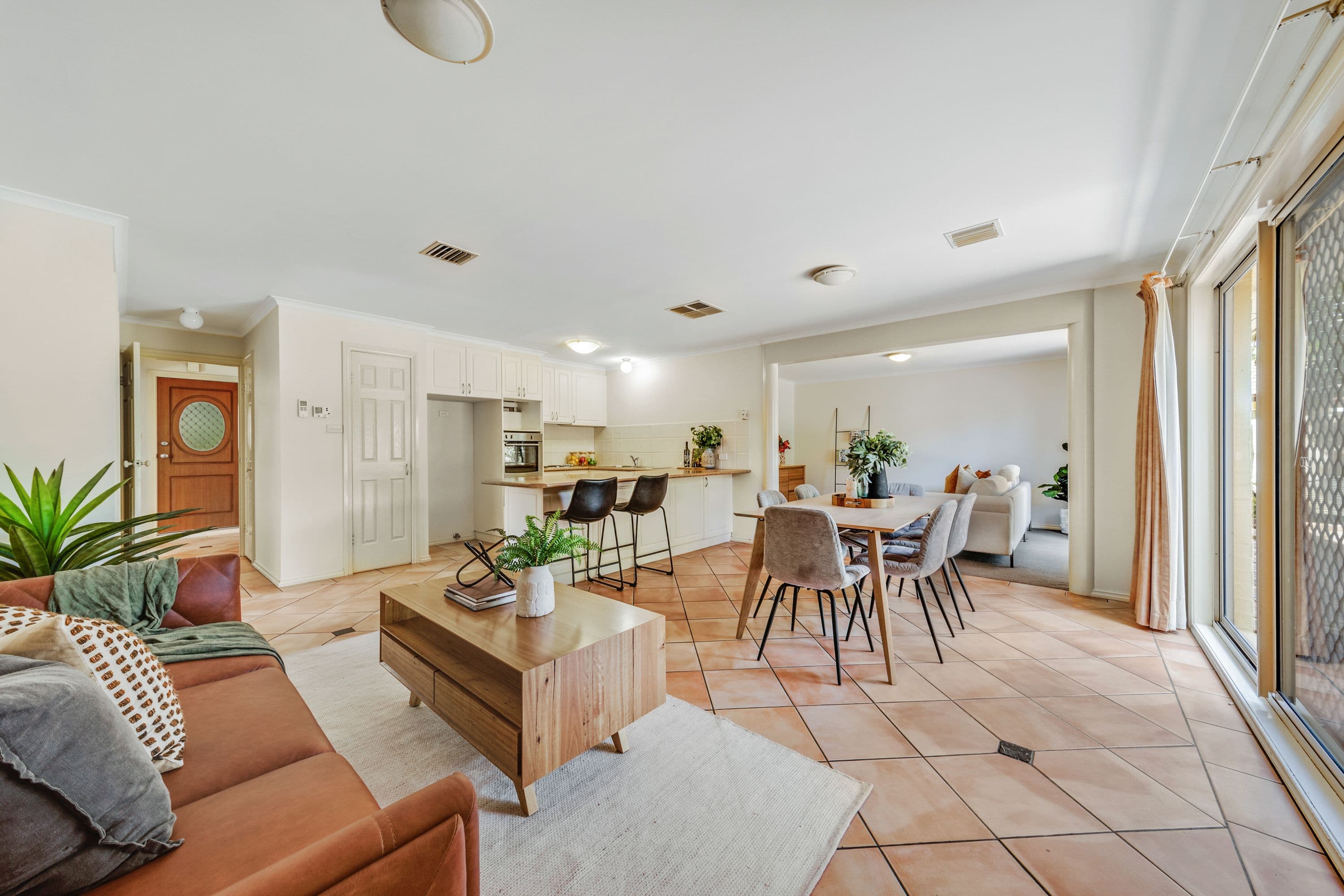 19 Burrumarra Avenue, Ngunnawal ACT 2913, Ngunnawal - Thumbnail 7