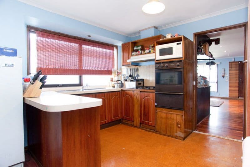 36 Kellaway Crescent, MILL PARK VIC 3082, Mill Park - Thumbnail 4