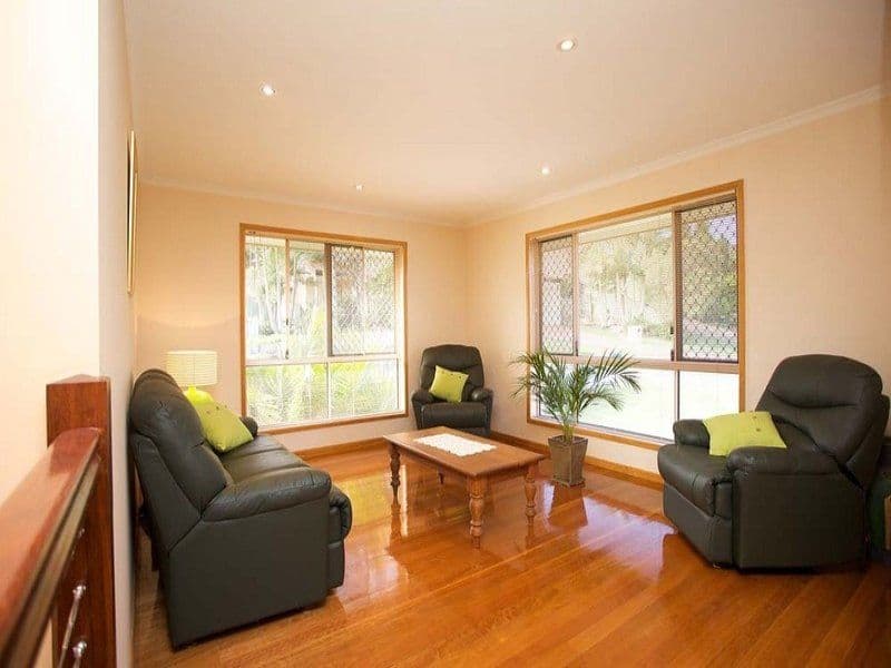 17 Golden Oak Crescent, CARINDALE QLD 4152, Carindale - Thumbnail 3
