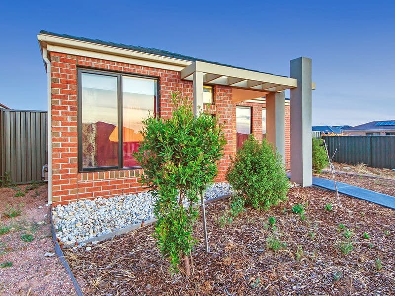 9 Wilandra Drive, TARNEIT VIC 3029, Tarneit - Thumbnail 2