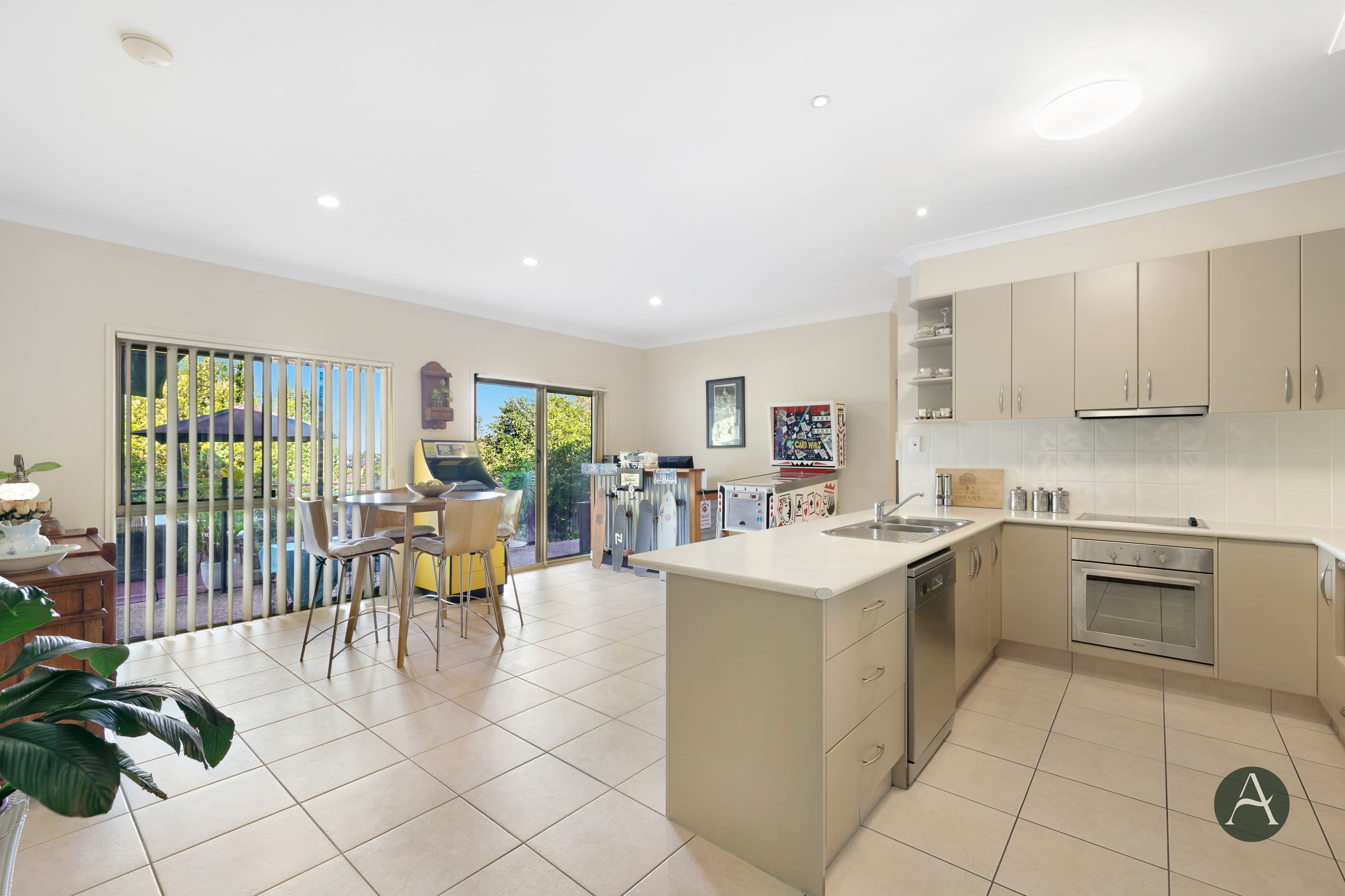 8 Denise Drive, Upper Coomera QLD 4209, Upper Coomera - Thumbnail 6