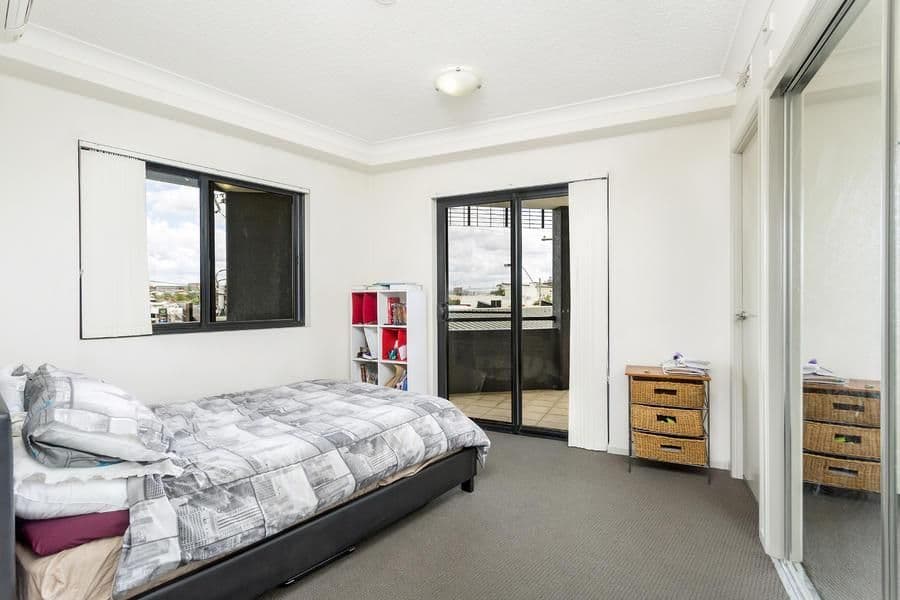 11 Kitchener Street, Coorparoo QLD 4151, Coorparoo - Thumbnail 7