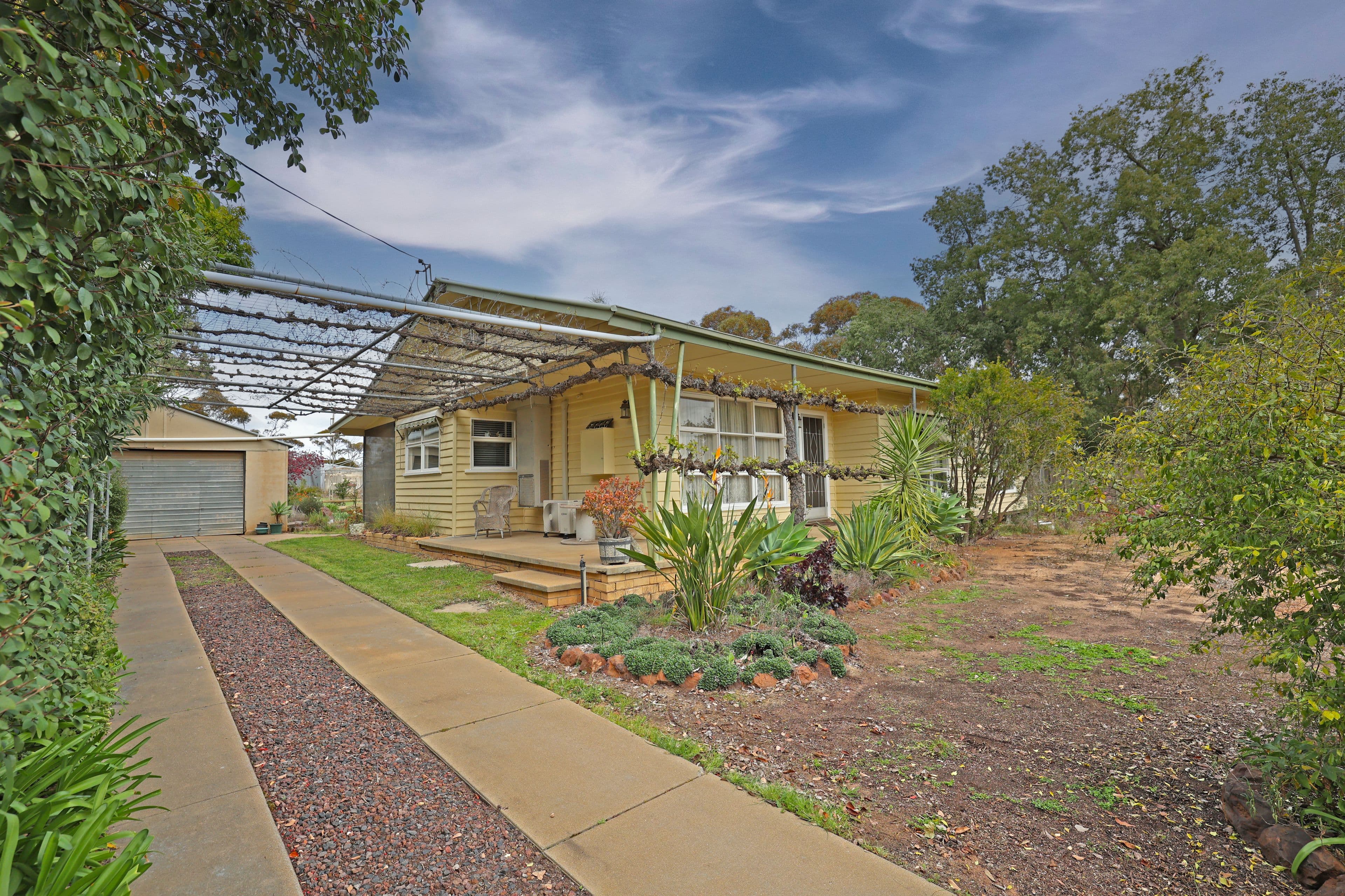 33 Cregan Street, Walpeup VIC 3507, Walpeup - Thumbnail 2