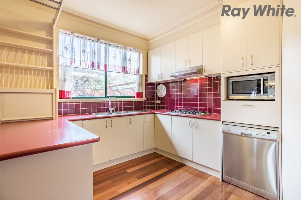 50 Saratoga Crescent, Keilor Downs VIC 3038, Keilor Downs - Thumbnail 4