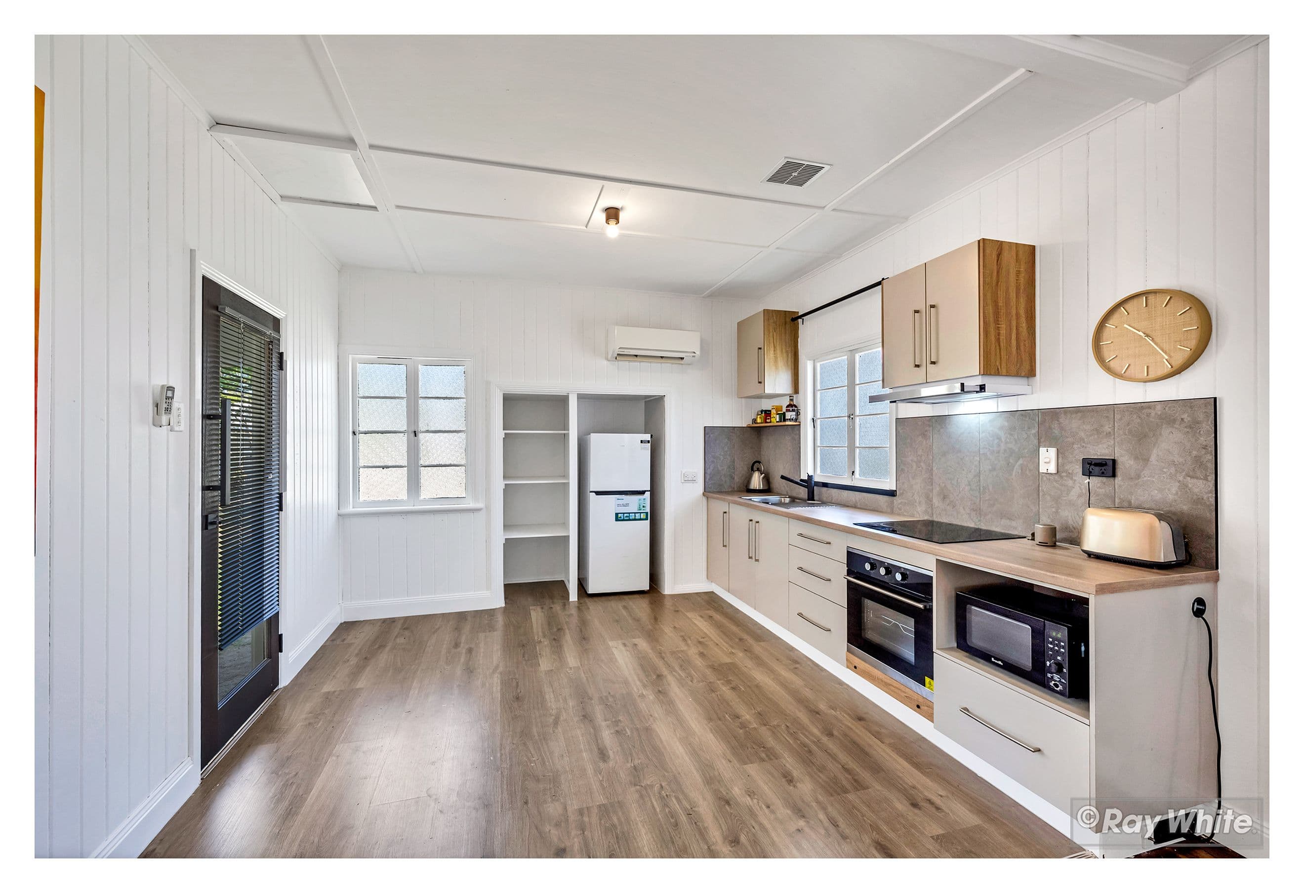 142 Richardson Road, Park Avenue QLD 4701, Park Avenue - Thumbnail 4