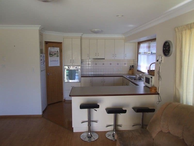 3 Olsen Drive, CROWS NEST QLD 4355, Crows Nest - Thumbnail 3