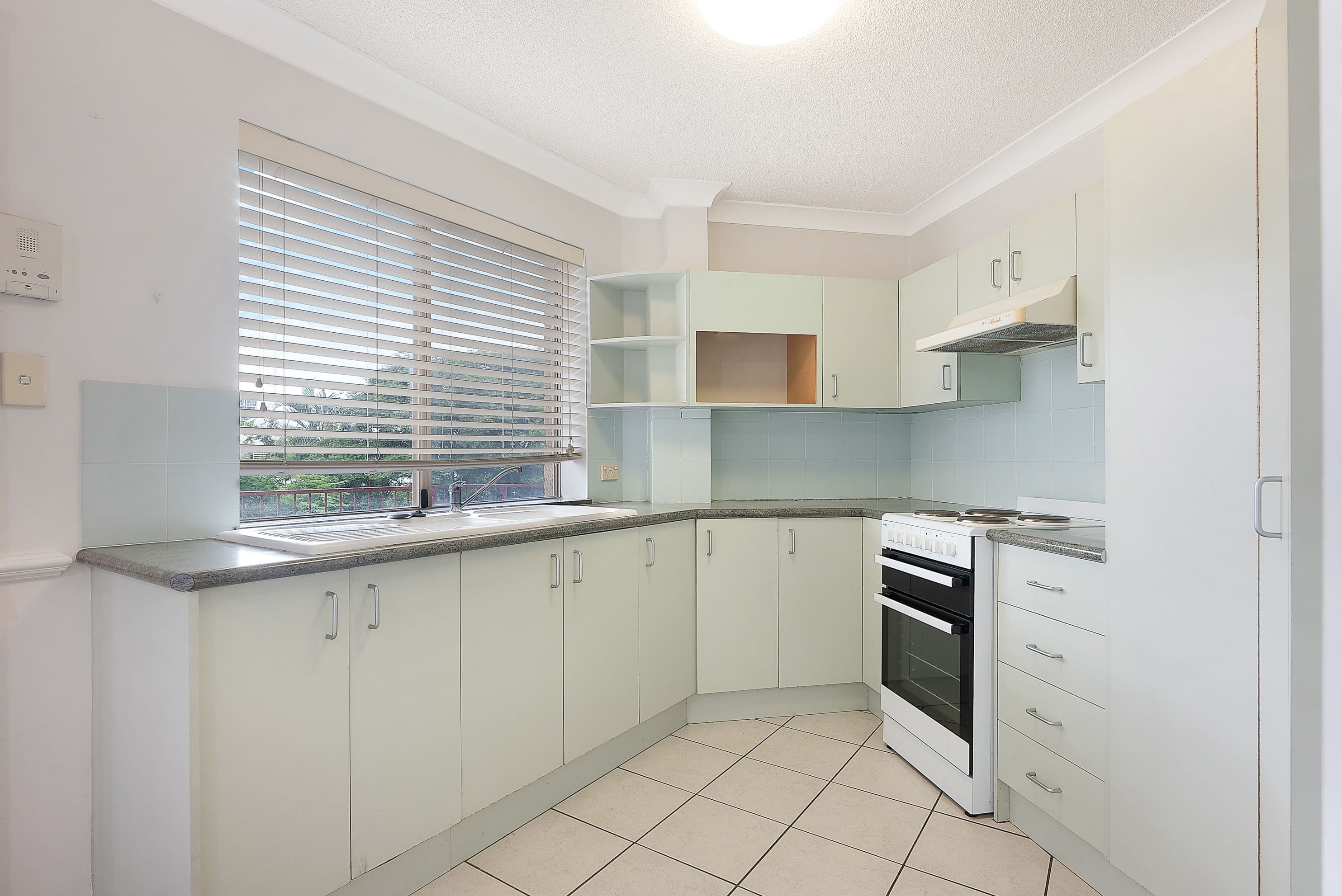 5 Laura Street, Lutwyche QLD 4030, Lutwyche - Thumbnail 5