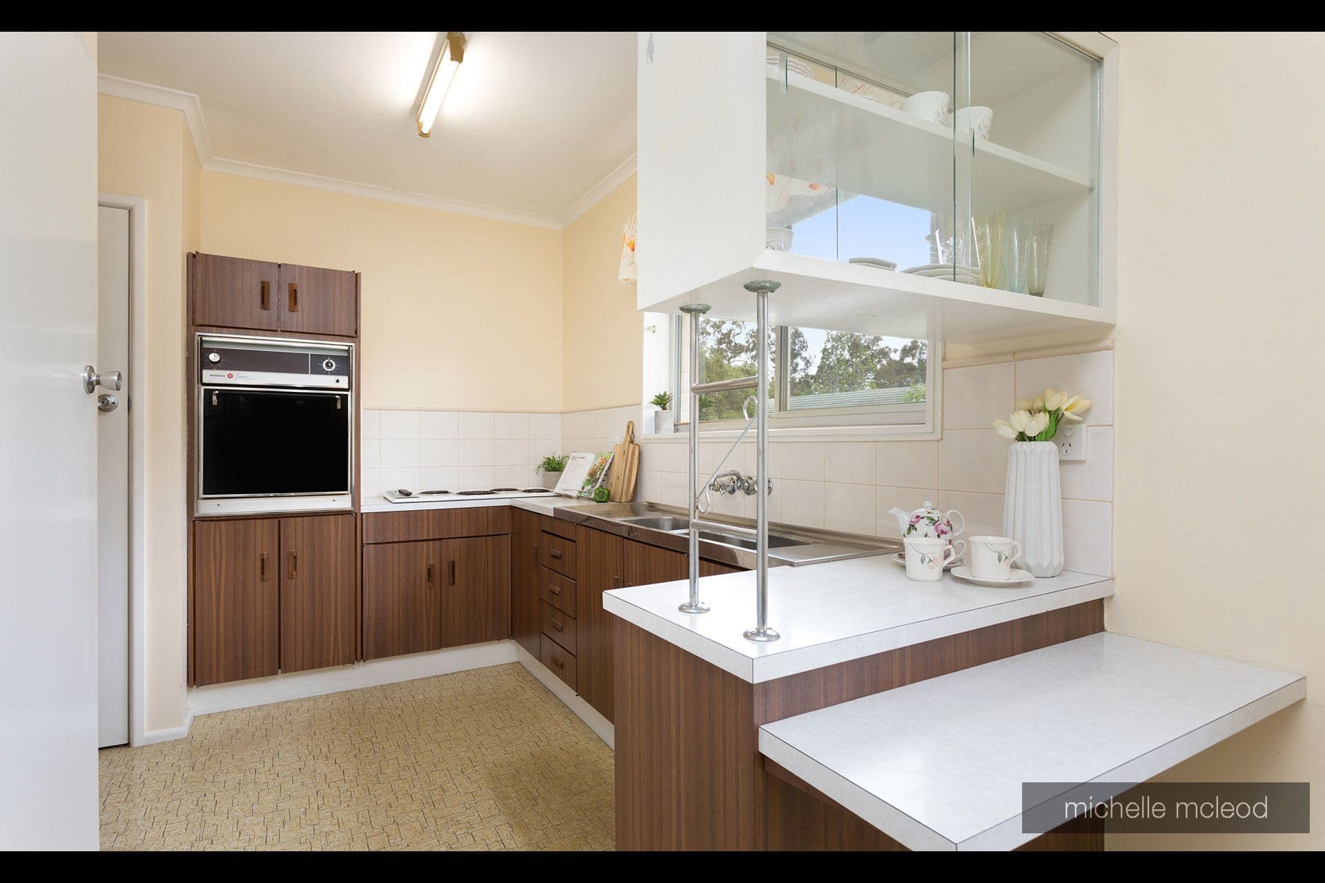 10 Robyn Street, Chapel Hill QLD 4069, Chapel Hill - Thumbnail 3