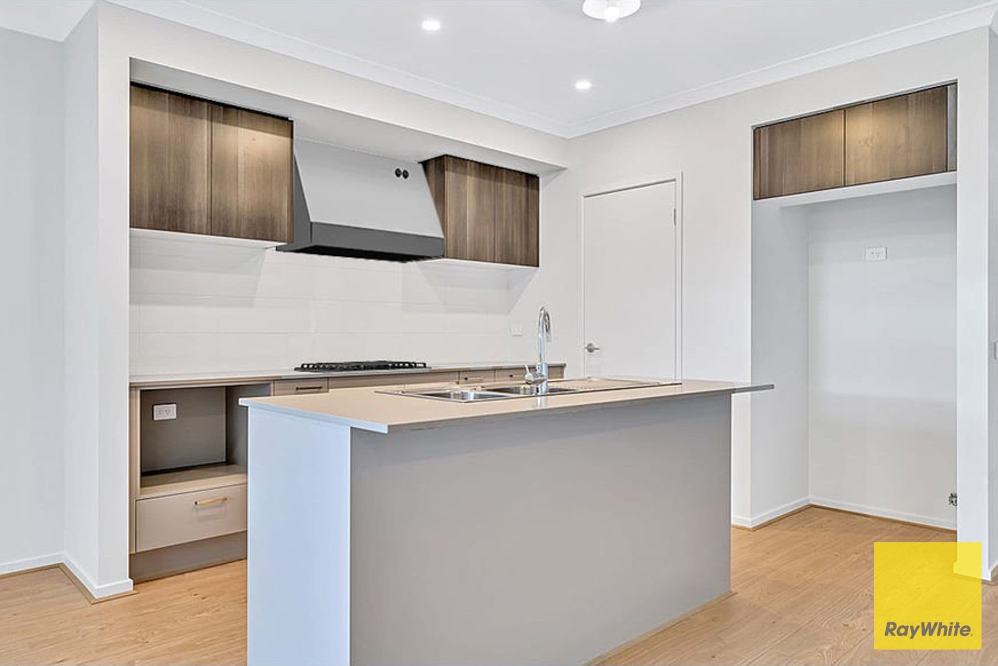 10 Willowmoore Grove, Tarneit VIC 3029, Tarneit - Thumbnail 7
