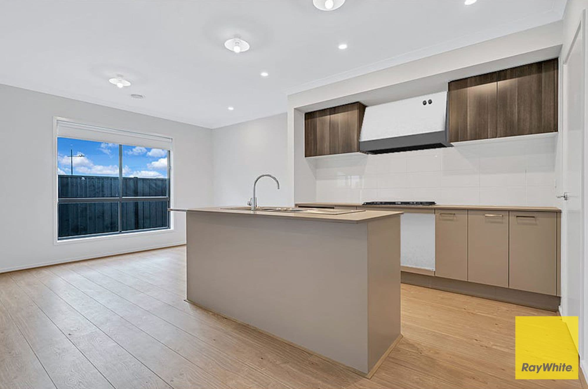 10 Willowmoore Grove, Tarneit VIC 3029, Tarneit - Thumbnail 8