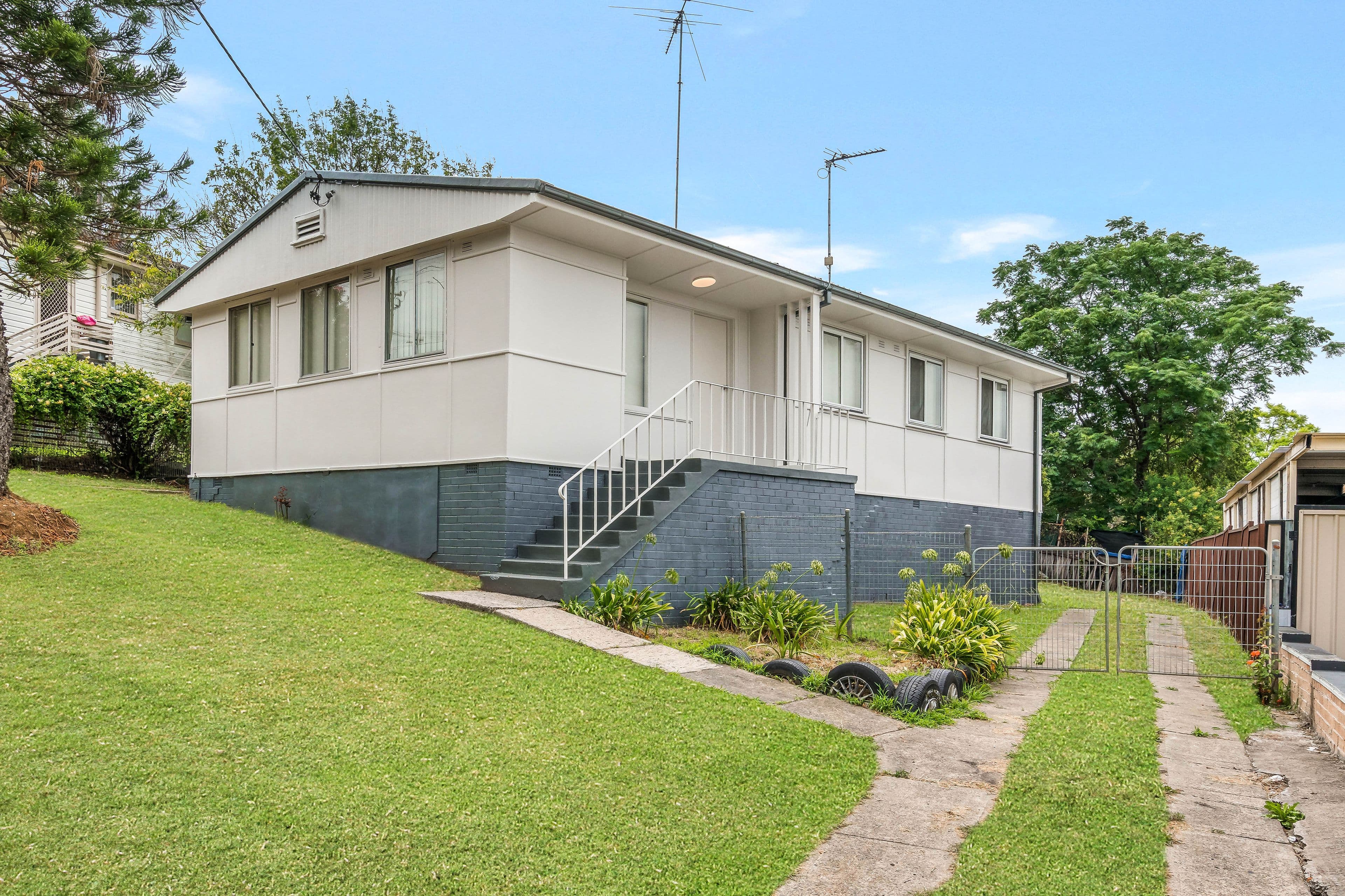 63-69 Phillip Crescent, Barellan Point QLD 4306, Barellan Point - Thumbnail 2