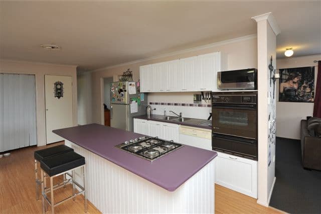 22 Leahy Drive, KINGSTHORPE QLD 4400, Kingsthorpe - Thumbnail 5