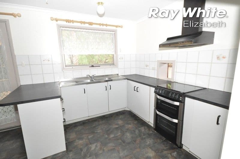 4 Blackburn Court, Elizabeth East SA 5112, Elizabeth East - Thumbnail 7