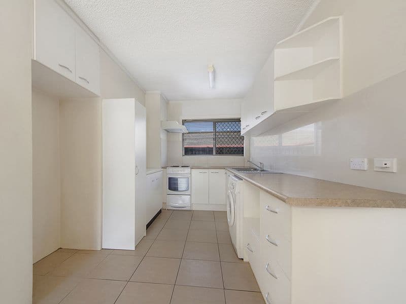 2118 Gold Coast Highway, Miami QLD 4220, Miami - Thumbnail 3