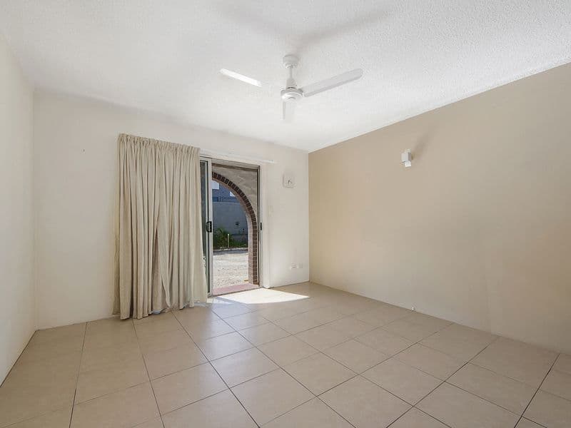 2118 Gold Coast Highway, Miami QLD 4220, Miami - Thumbnail 5